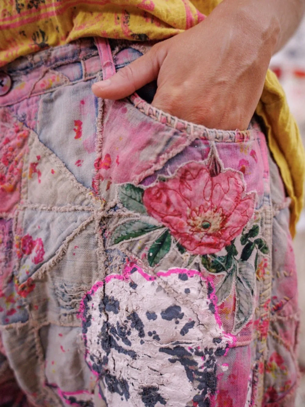 🌈NWT MAGNOLIA PEARL QUILT WORK APPLIQUÉ MINER DENIMS🌈 - Picture 3 of 13